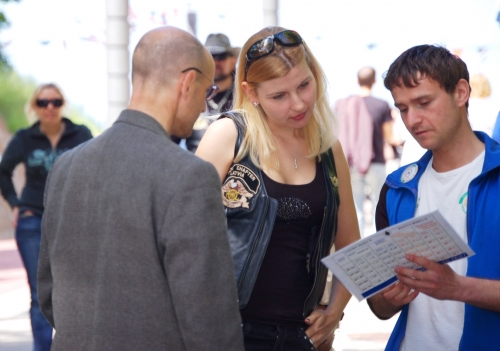 Agneses Zeltiņas jaunākā māsa ignorē blondīnes? (FOTO) (Bilde 1)