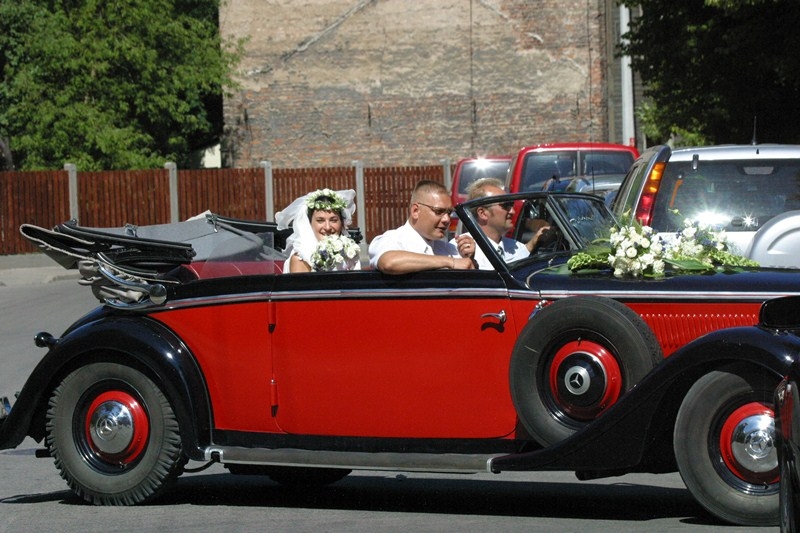 Fotoreportāža no pašmāju "prinča" Kārļa Freiberga kāzām 2003. gadā (Bilde 2)