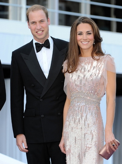 Princis Viljams ar sievu pirmo reizi pēc kāzām izgājuši sabiedrībā FOTO (Bilde 3)