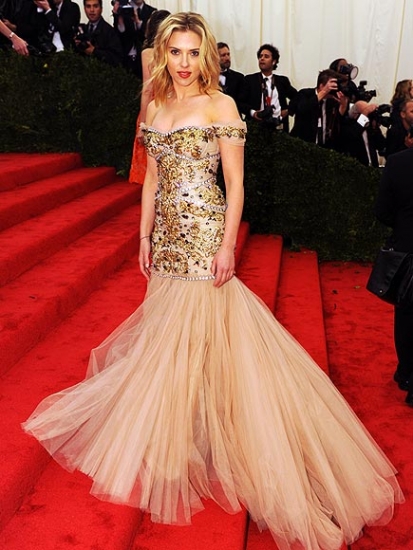 Labāk ģērbtās dāmas Met Gala 2012 FOTO (Bilde 2)