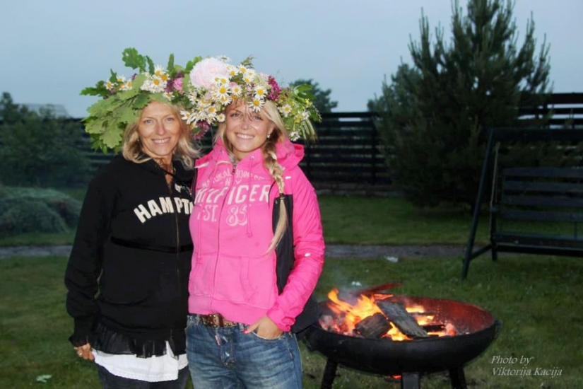 Natālija Tumševica līgojot priekšroku dod rozā krāsai (FOTO) (Bilde 3)