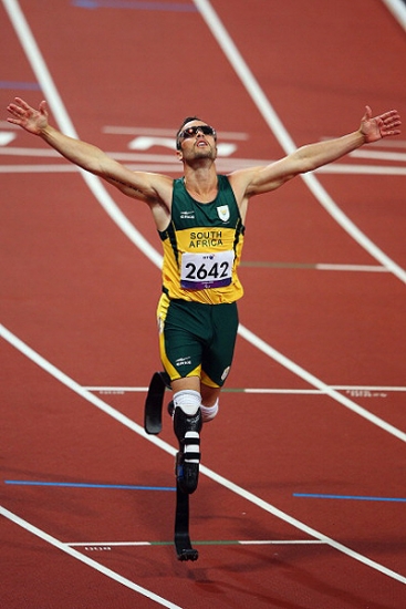 Paralimpietis Pistoriuss atzinies draudzenes nogalināšanā (Bilde 2)