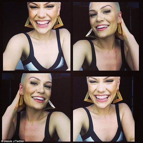 Jessie J strādā pie seksīga videoklipa  (Bilde 2)