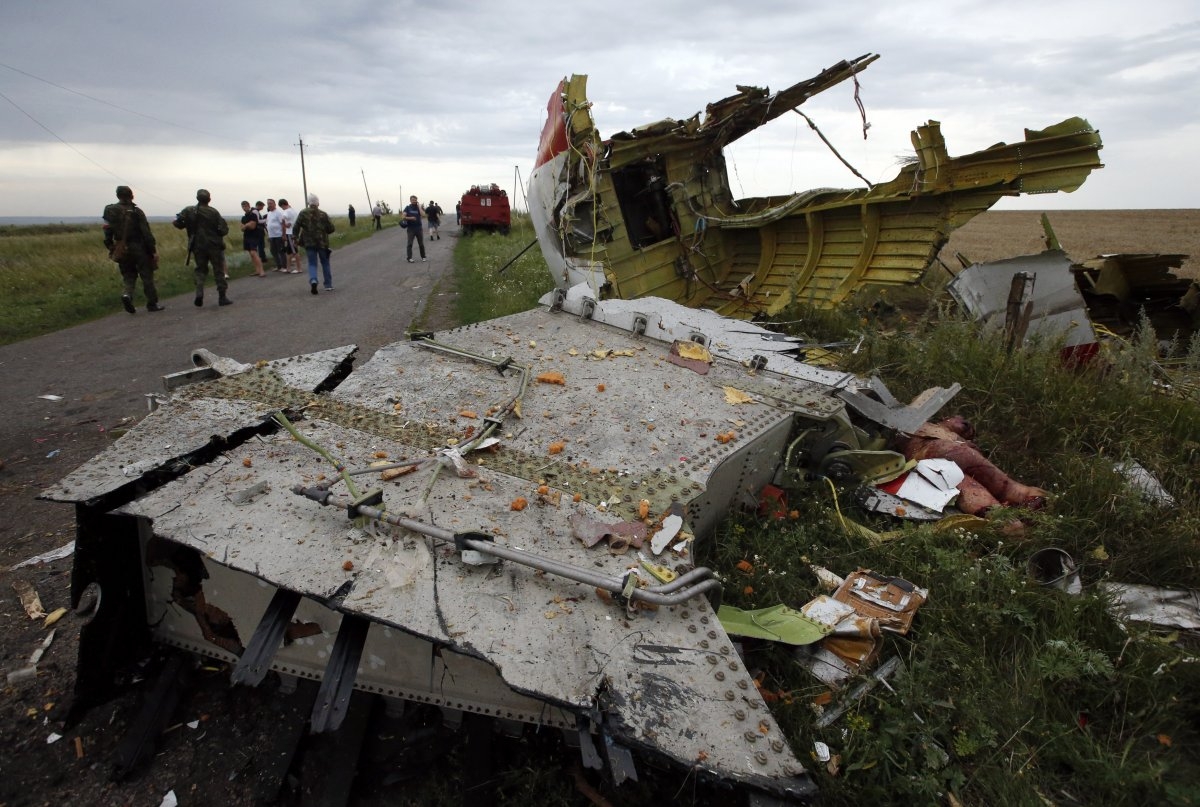 298 cilvēki gājuši bojā teroraktā Ukrainā. Jaunākie FOTO/VIDEO  un TIEŠRAIDE (Bilde 1)