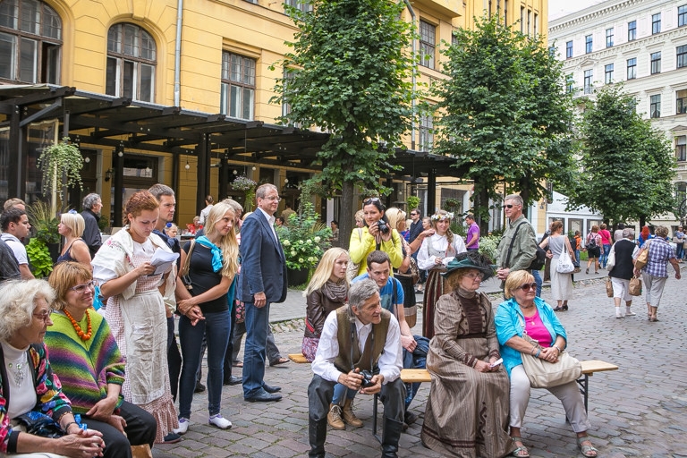 FOTO: Pirms 100 gadiem Albert’ ielā (Bilde 4)