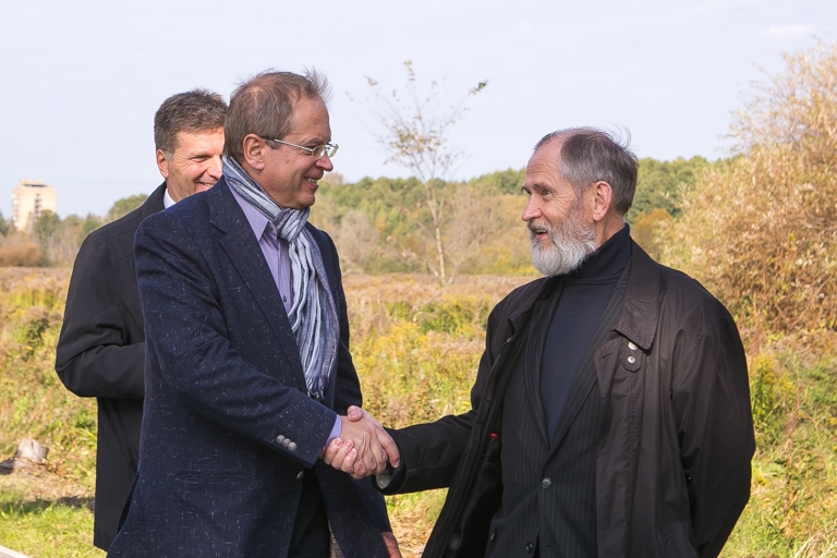 Atklāts krāšņš Ķengaraga promenādes pagarinājums līdz Mazjumpravas muižai (Bilde 3)