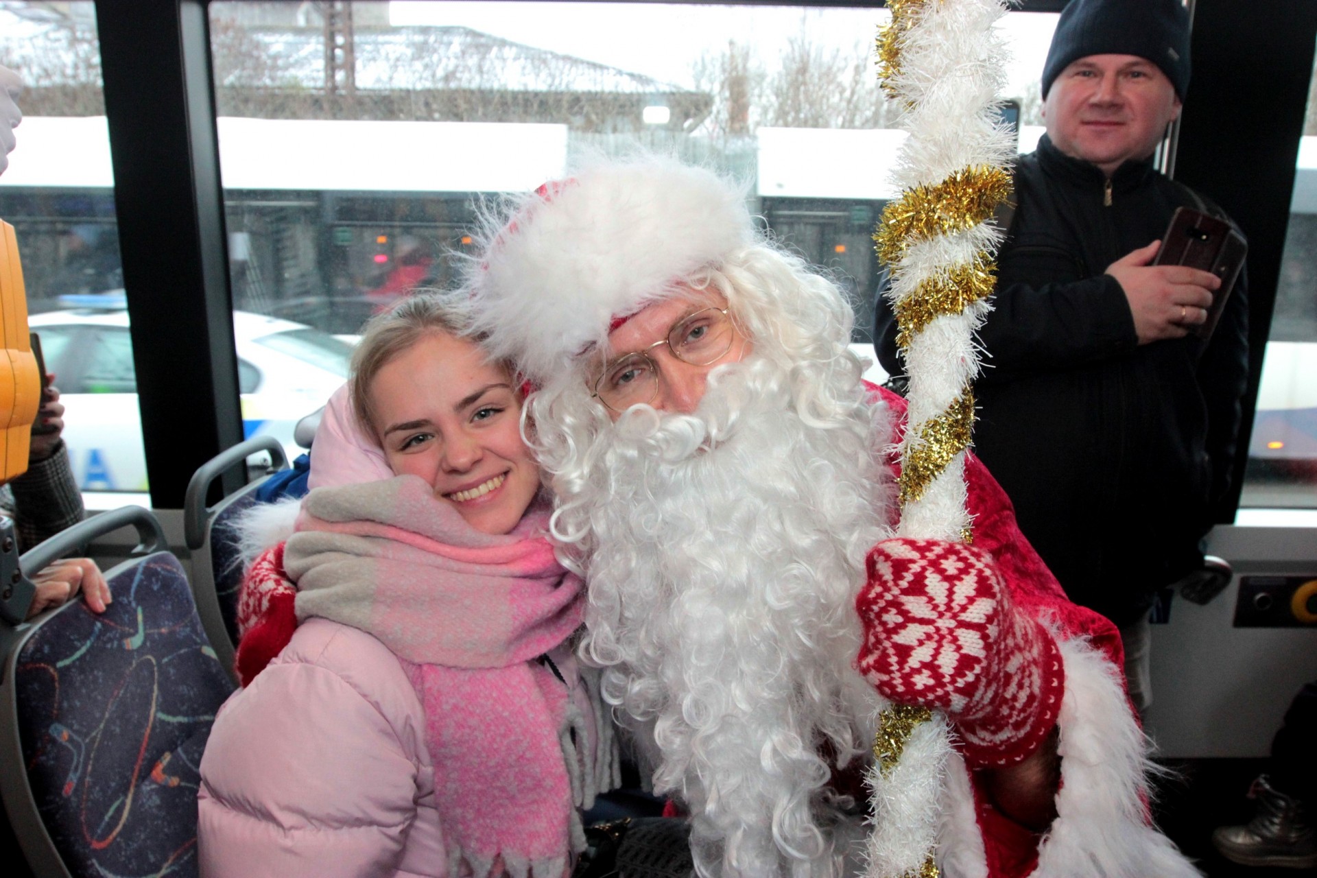 Otrais Baltijas valstu Ziemassvētku vecīšu salidojums Rīgā. Krāšņi FOTO un VIDEO (Bilde 2)