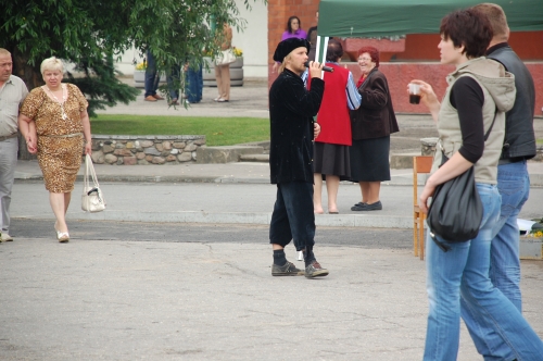 Lauris Dzelzītis haltūrē Salacgrīvas Zvejnieku svētkos (FOTO) (Bilde 1)