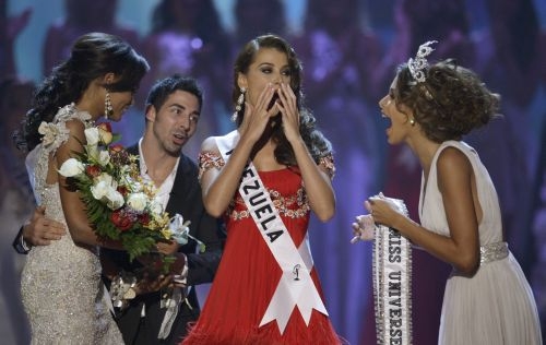 Par «Miss Universe 2009» kļūst venecuēliete  (Bilde 1)