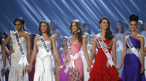 Par «Miss Universe 2009» kļūst venecuēliete  (Bilde 2)